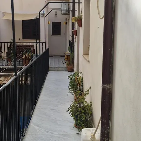 Il Museo Di Teresa Piazza Del Teatro Hébergement de vacances *